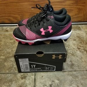 Girl UA softball cleats